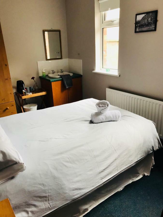 Lwr Ormeau Guest House เบลฟาสต์ ภายนอก รูปภาพ